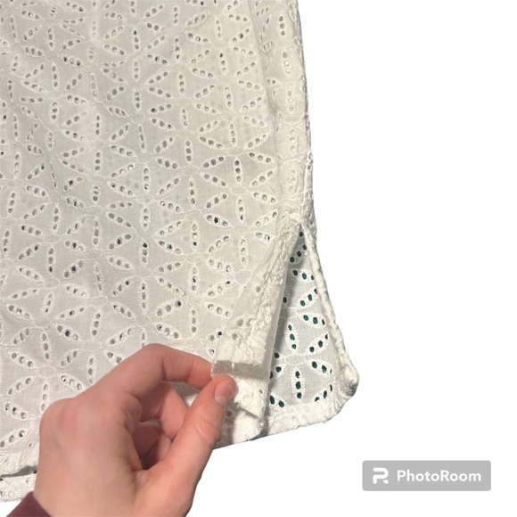 ✨3/$20✨ Alia Petite Women’s White Sleeveless Collared Top - Picture 5 of 8